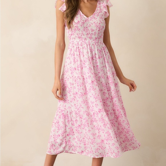 Brand new with tags. Stunning feminine Floral Midi Dress size M - Picture 4 of 6